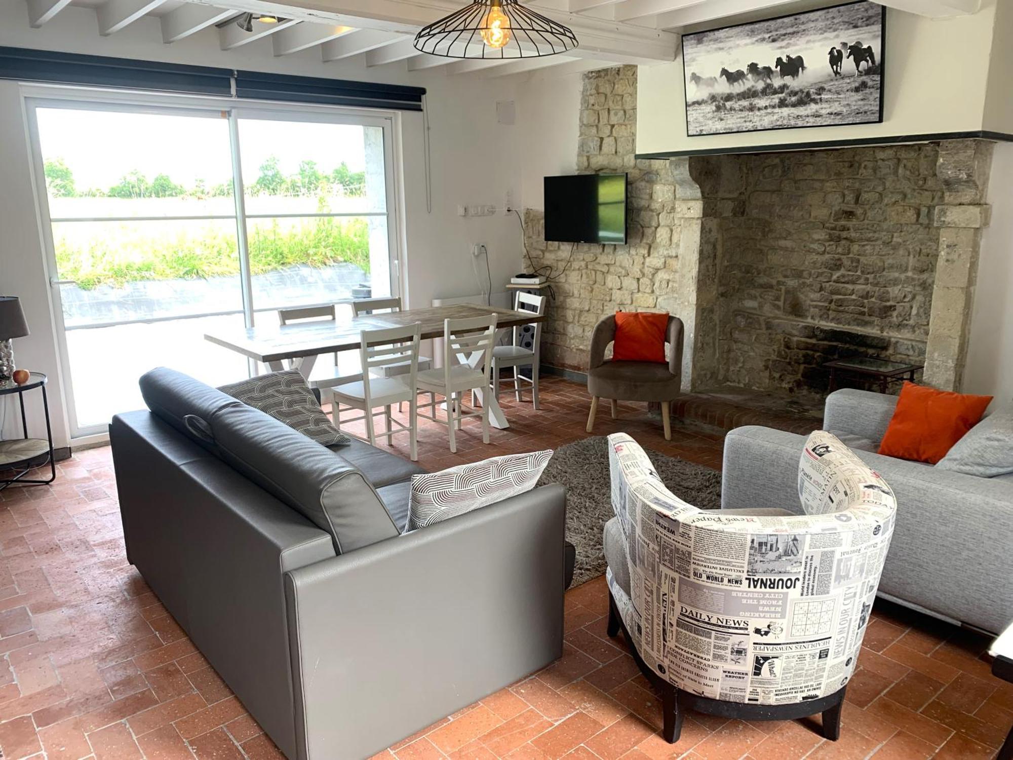 Comfortable House For 6 Guests In Saint-Come-Du-Mont别墅 外观 照片